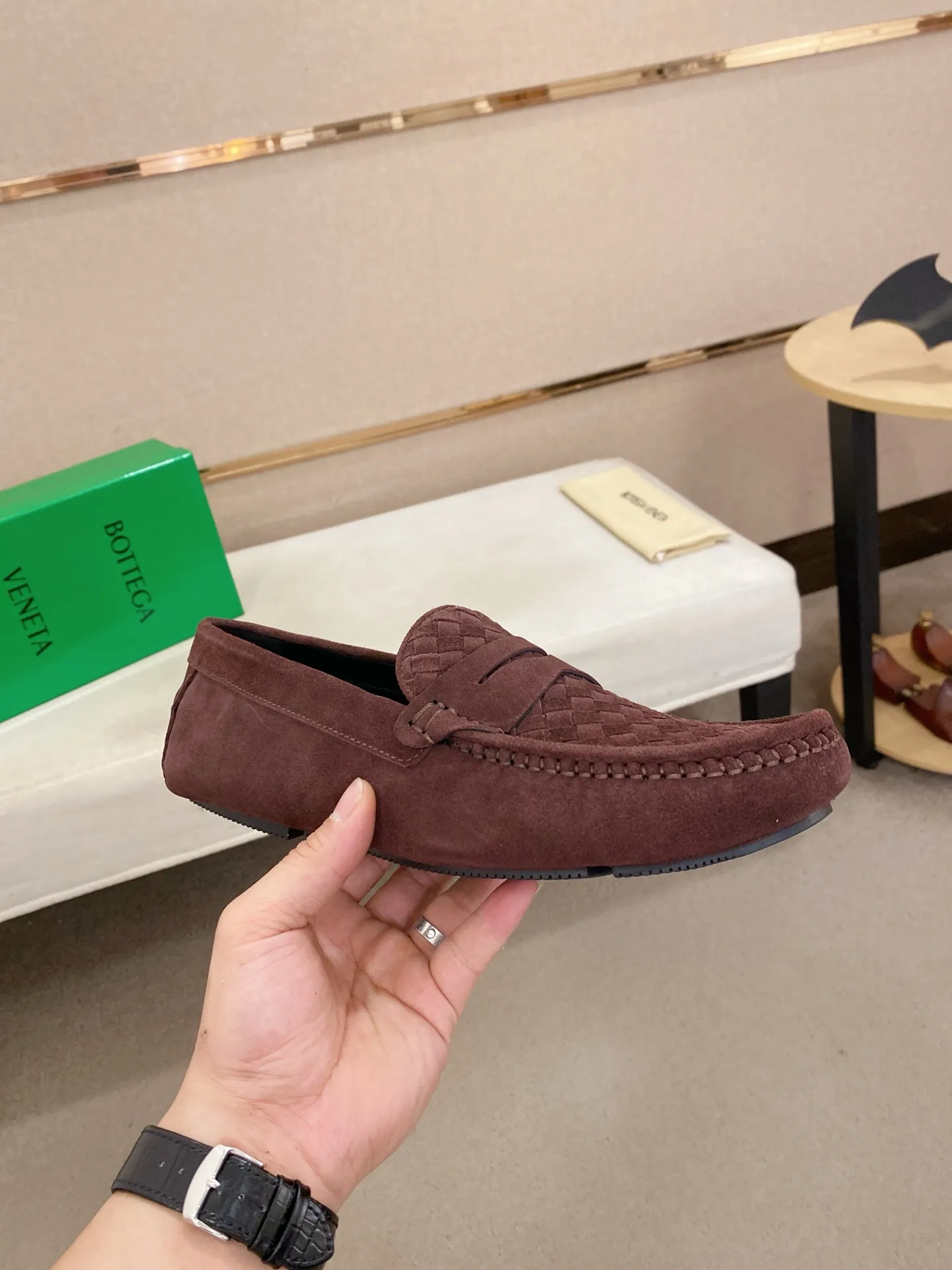 Men's shoes 💰 400💰 (Niu Li + Niu Pad) [BV] latest hot style‼ ️Casual men's shoes, uppers imported deer pattern first-layer cowhide ➕Full imported cowhide lining✔️Exquisite workmanship, excellent foot feel, special rubber soles✔️, cool and fashionable, the latest fashion, fashionable outsole, hurry up. Code number: 38-44 (can be customized to 37.45, non-refundable)